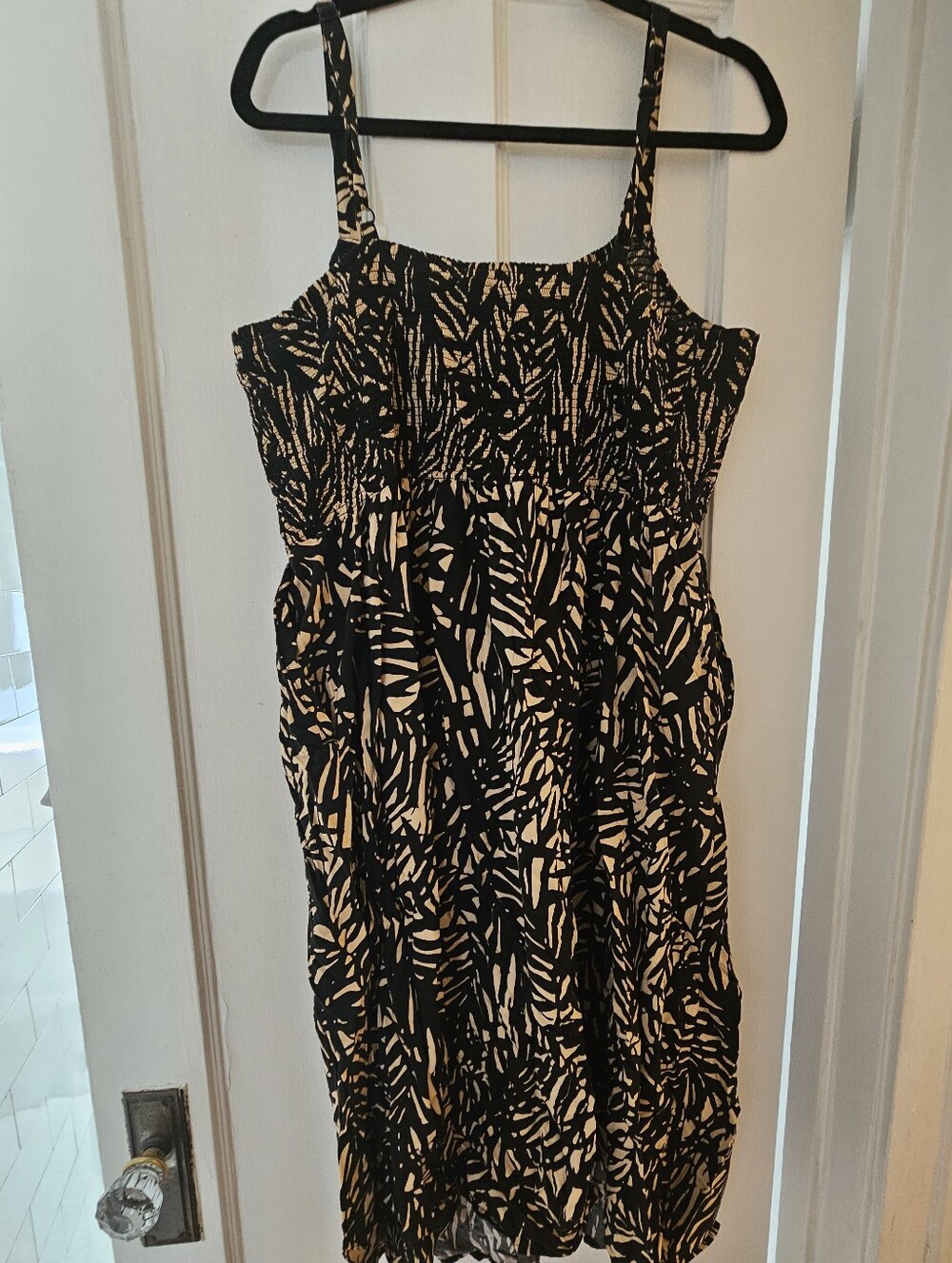 Black and Cream Printed Sundress with Smocked Bodice From Old Navy - Picture 2 of 3